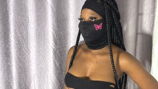 Cocozara 48 female nude cam model profile