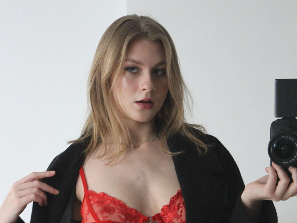 CoventinaHandley Naked