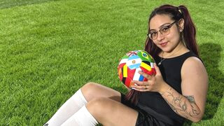 CristalDeker 25 female fetish sexy cam model profile
