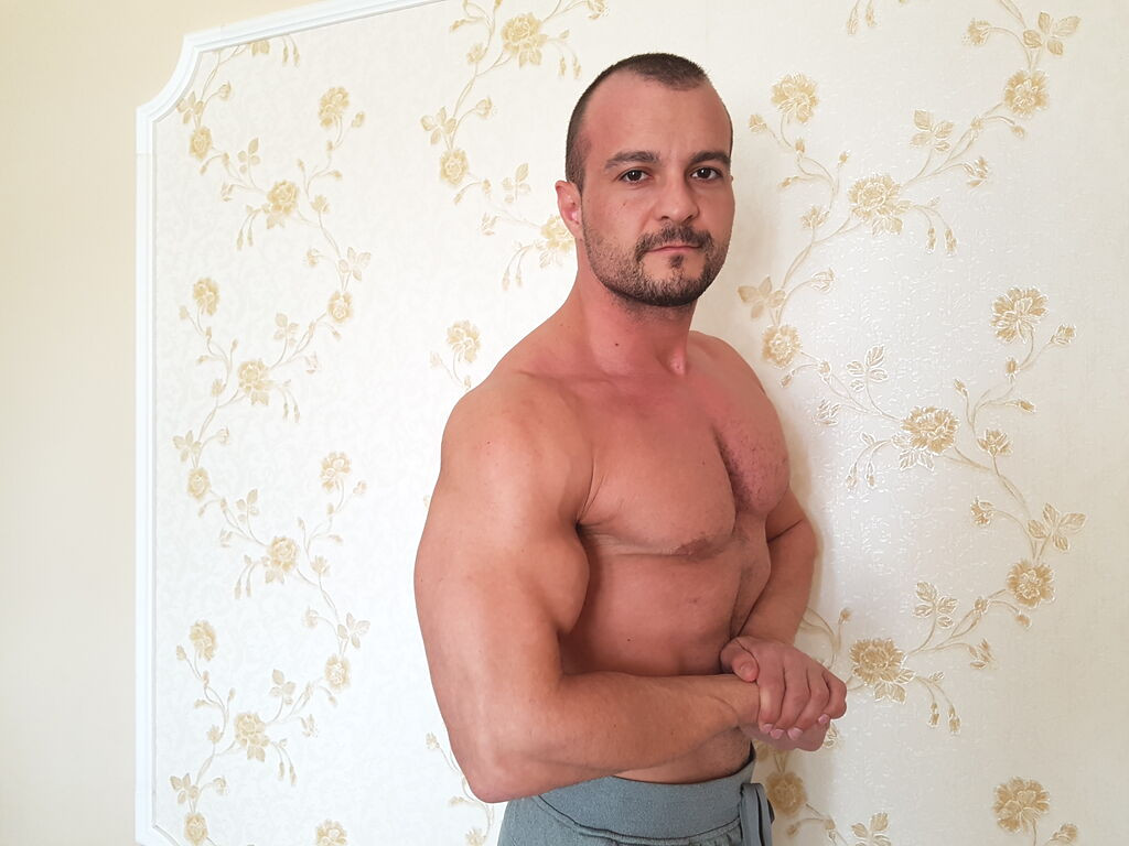 CristianDiesel nude cam model profile photo