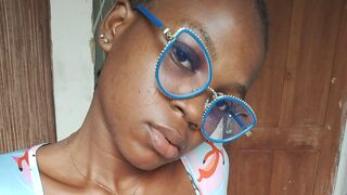 DahNorah 22 female erotic cam model profile