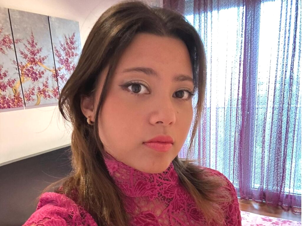 DalilaPearl naked cam model gallery photo