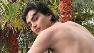 DanMoore 22 male strip related cam model profile
