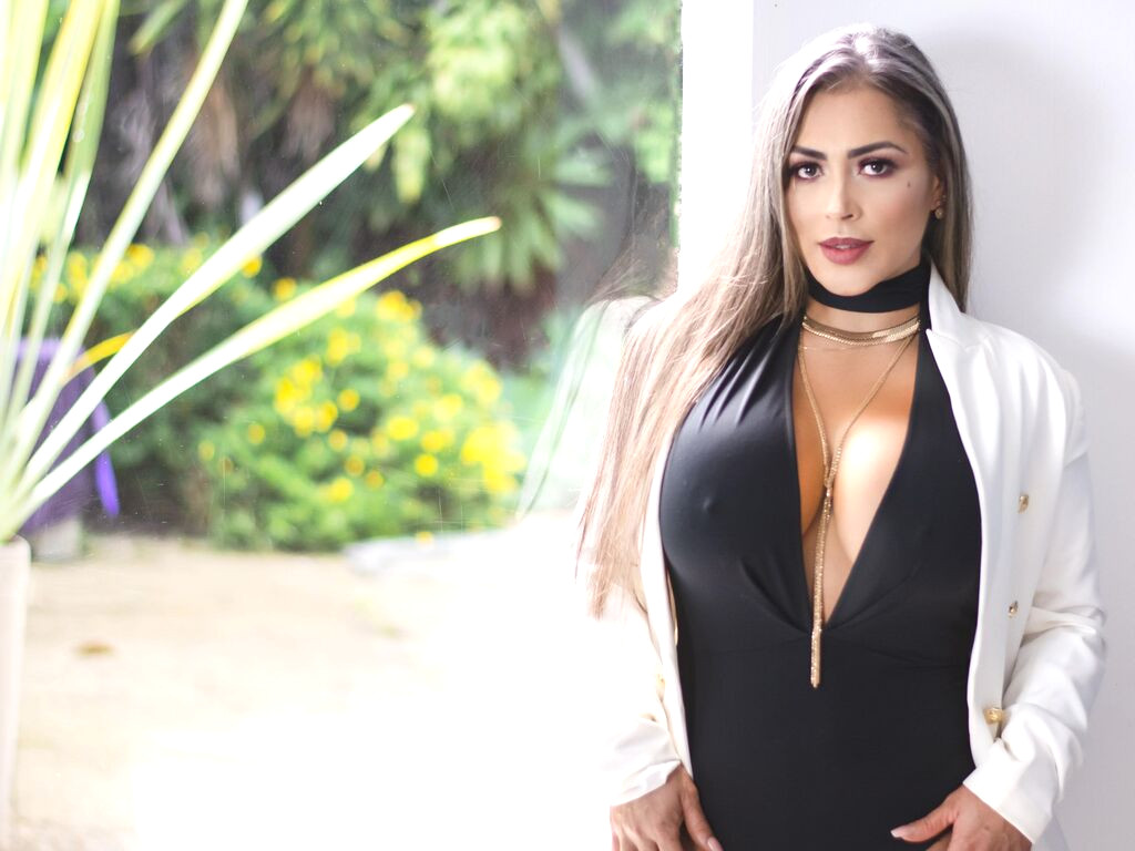 DanielaNicolls nude cam model profile photo