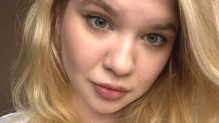 DebrahPloeger 18 female hot cam model profile
