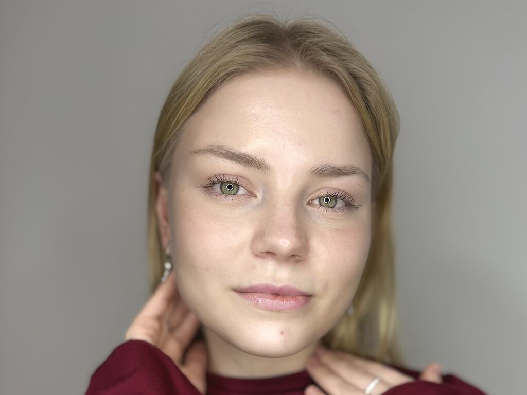DelenaLabonne naked cam model gallery photo