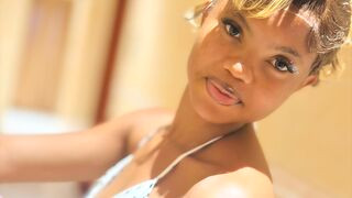 DewaniAuh 24 female live cam model profile