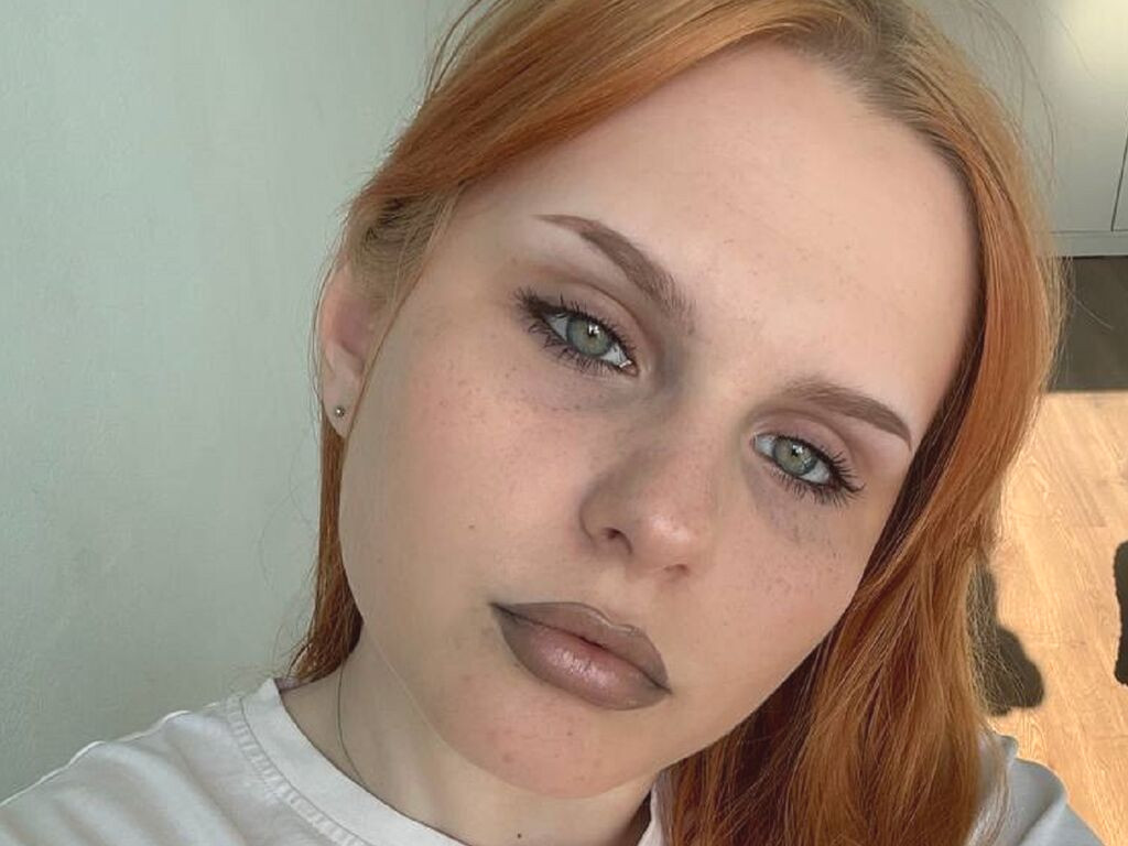 DorothyDora naked cam model gallery photo