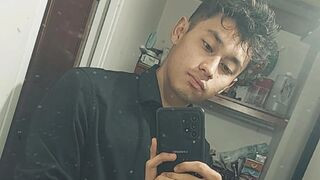 DrakeSato 23 male sexy related cam model profile