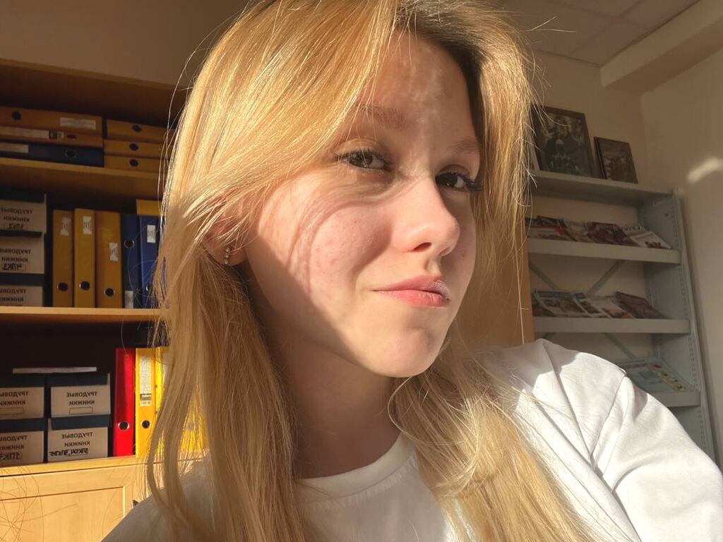 EarleneDonnay Nude