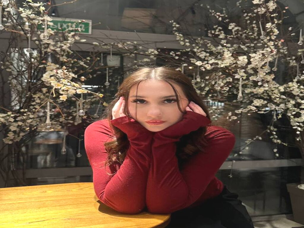 EarthaBlaise nude cam model profile photo