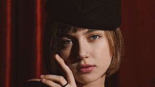 EchoScribe 20 female hot related cam model profile