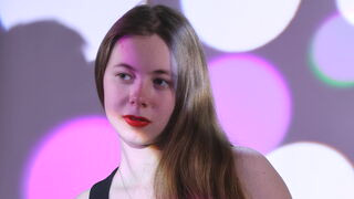 EdaKristal 18 female strip cam model profile