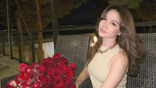 EffuliaLoren 23 female hot cam model profile