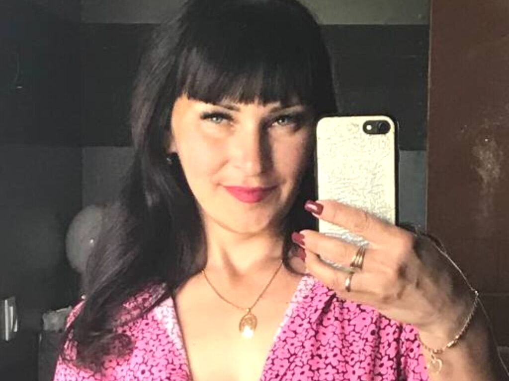 EilaMorigan nude cam model profile photo
