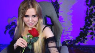 EileenYang 38 female live cam model profile
