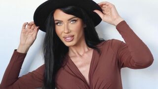 EkaterinaKirova 29 female naked cam model profile