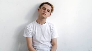 EliReeve 23 male erotic cam model profile