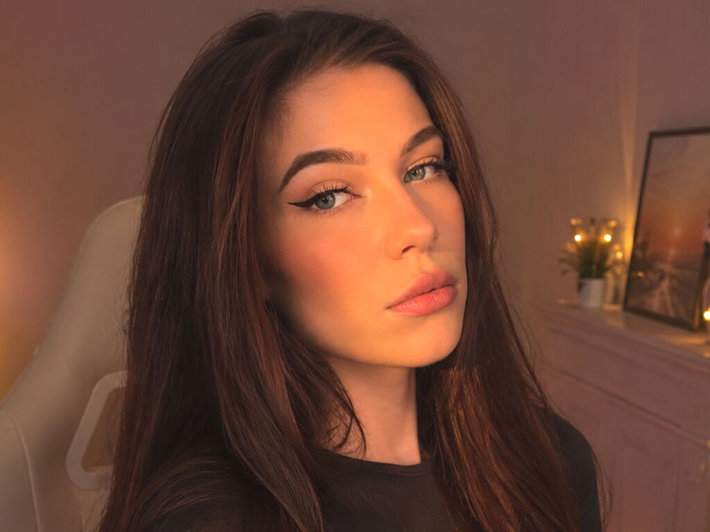 EllieBamber nude cam model profile photo