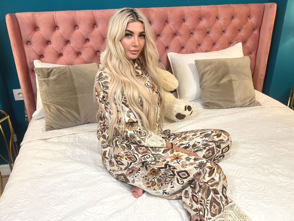 EllsaSin Nude