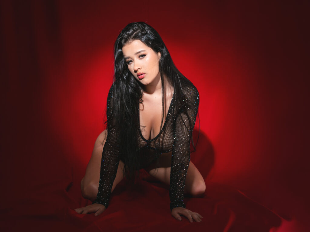 EmiRoseth Naked