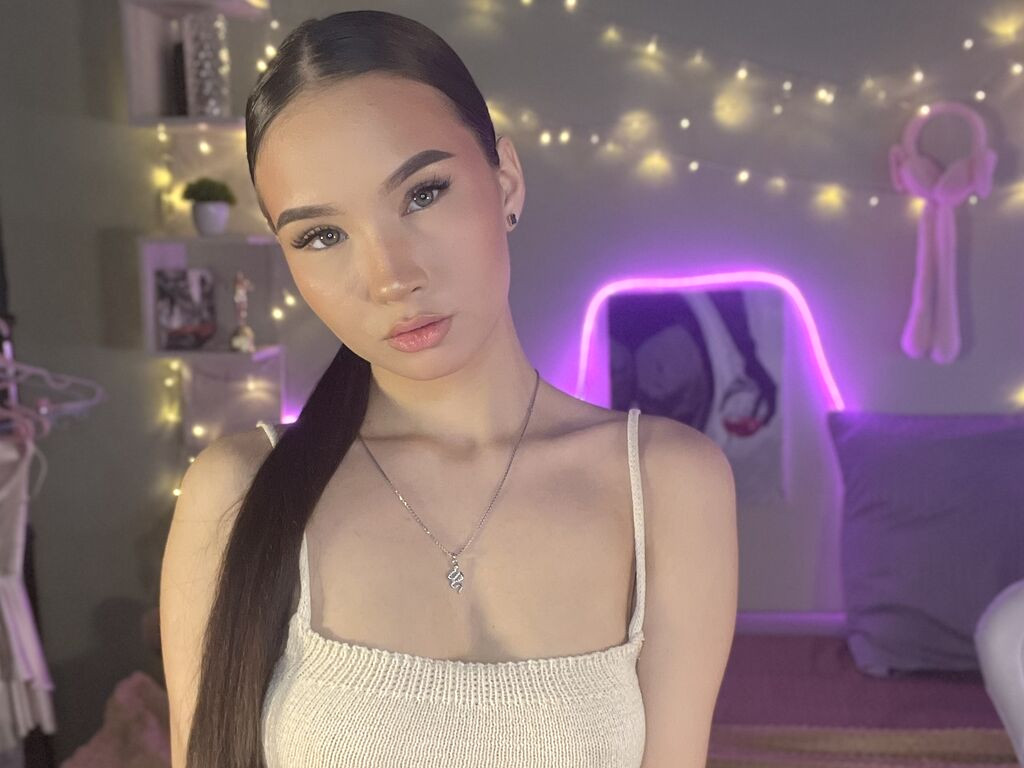 EmiliaHerrera Naked