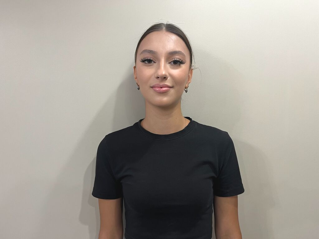 EmmaMase nude cam model profile photo
