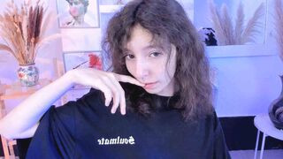 EmmanuelBrown 19 female hot cam model profile