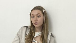 EndaRold 18 female strip cam model profile