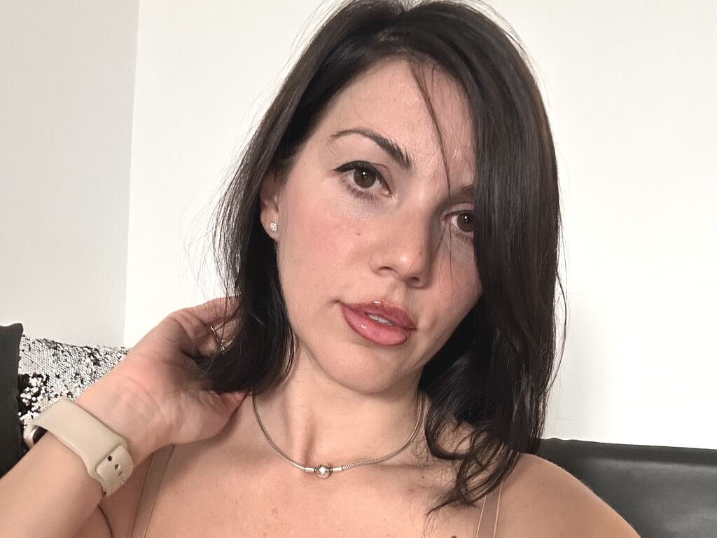 ErikaErika naked cam model gallery photo