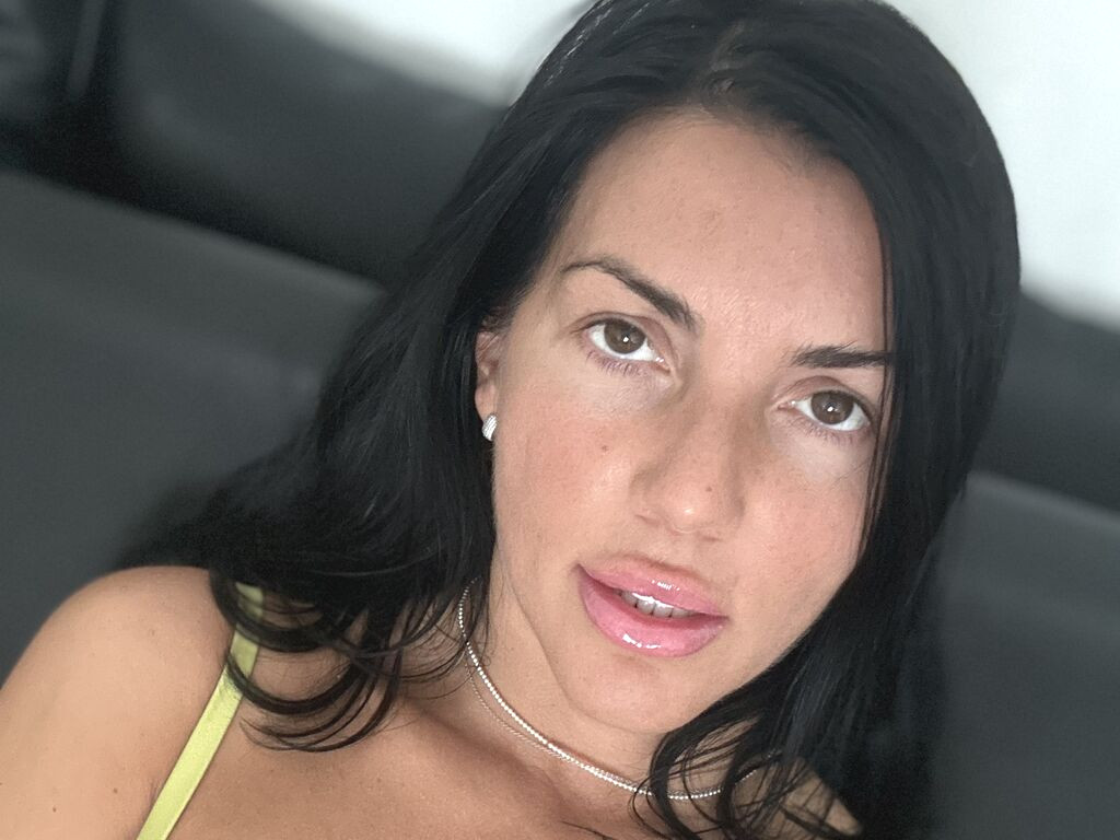 ErikaErika nude cam model profile photo