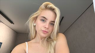 EvaEdlin 20 female sexy related cam model profile