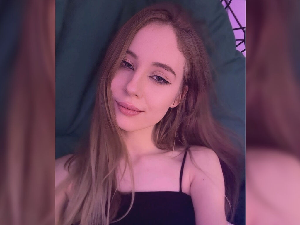 EvaSiemens Naked