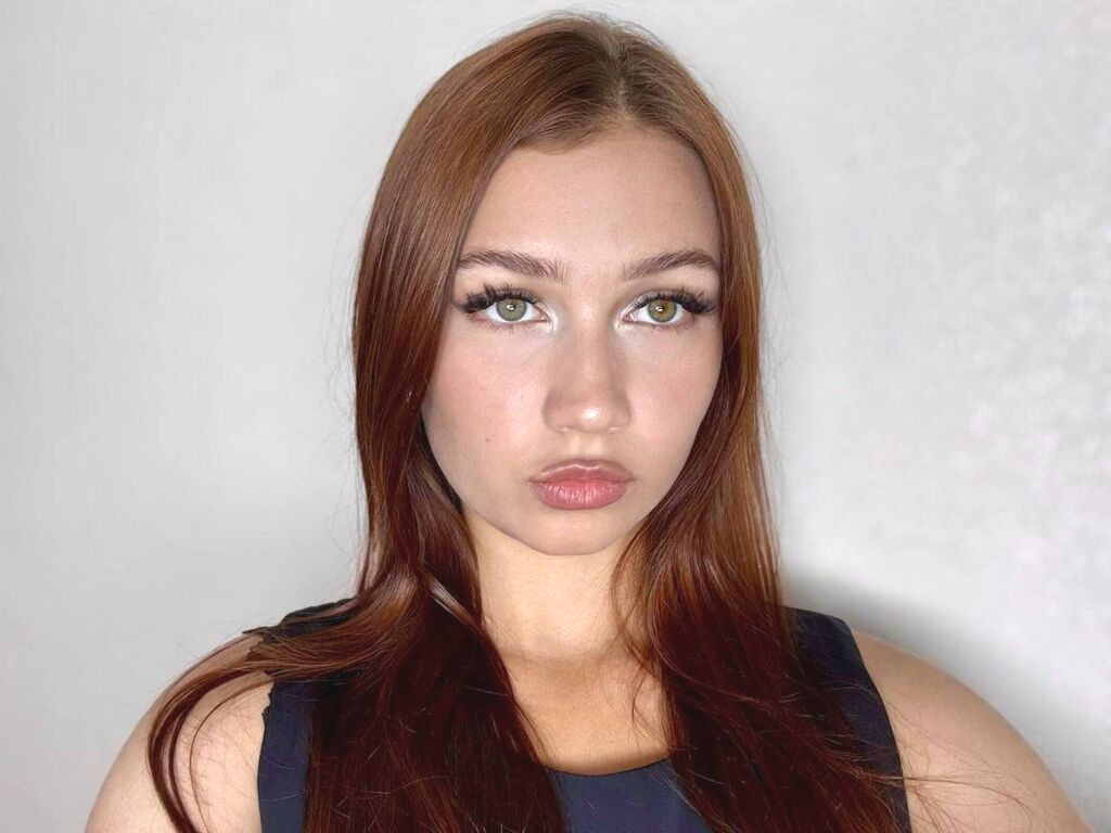 EvaTevus naked cam model gallery photo