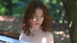 EvaVelia 19 female sexy cam model profile