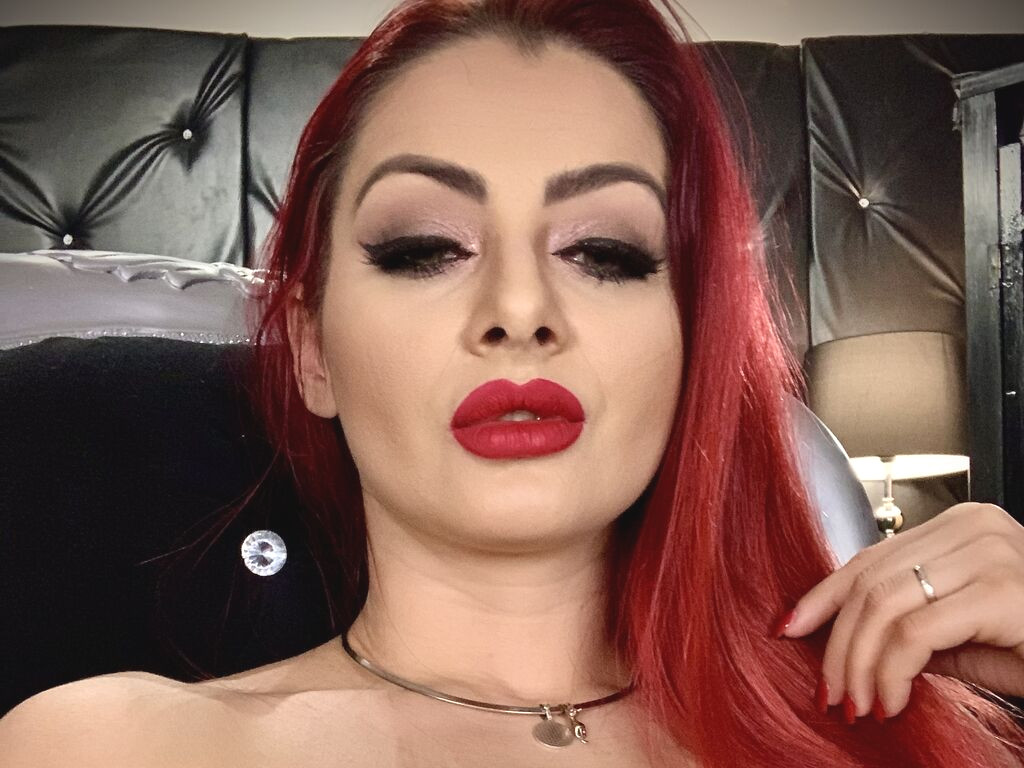 EvangelynDragone naked cam model gallery photo