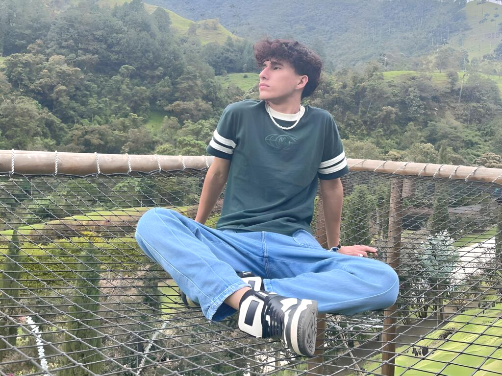 FelipeArias nude cam model profile photo