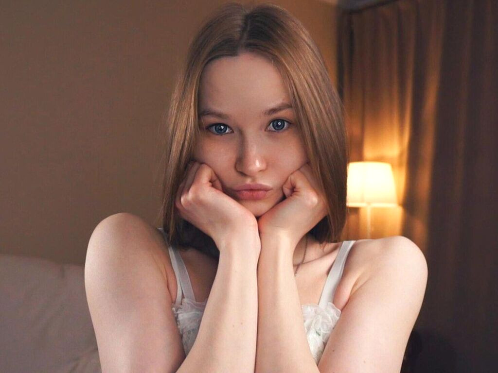 FloraBanford Nude