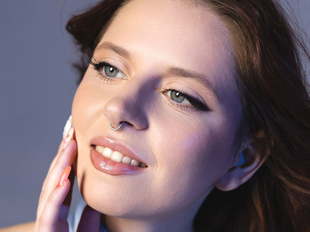 FreyaVey nude cam model profile photo