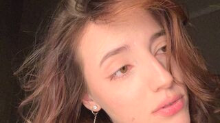 GabrielDowey 18 female live cam model profile