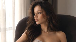 GinetteMcconnell 18 female naked cam model profile