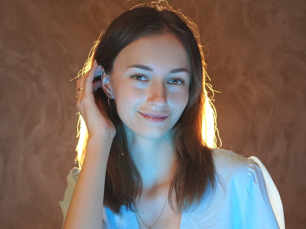 GreceJons naked cam model gallery photo