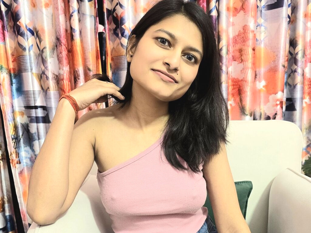 GretaCyrus nude cam model profile photo