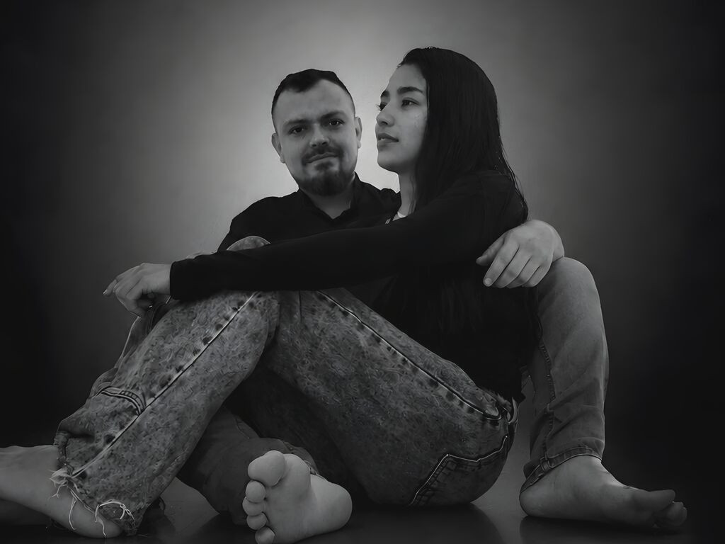HarryAndHanna nude cam model profile photo