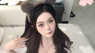 HelenAlberta 22 female strip cam model profile