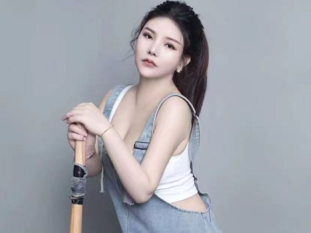 Heloises Naked