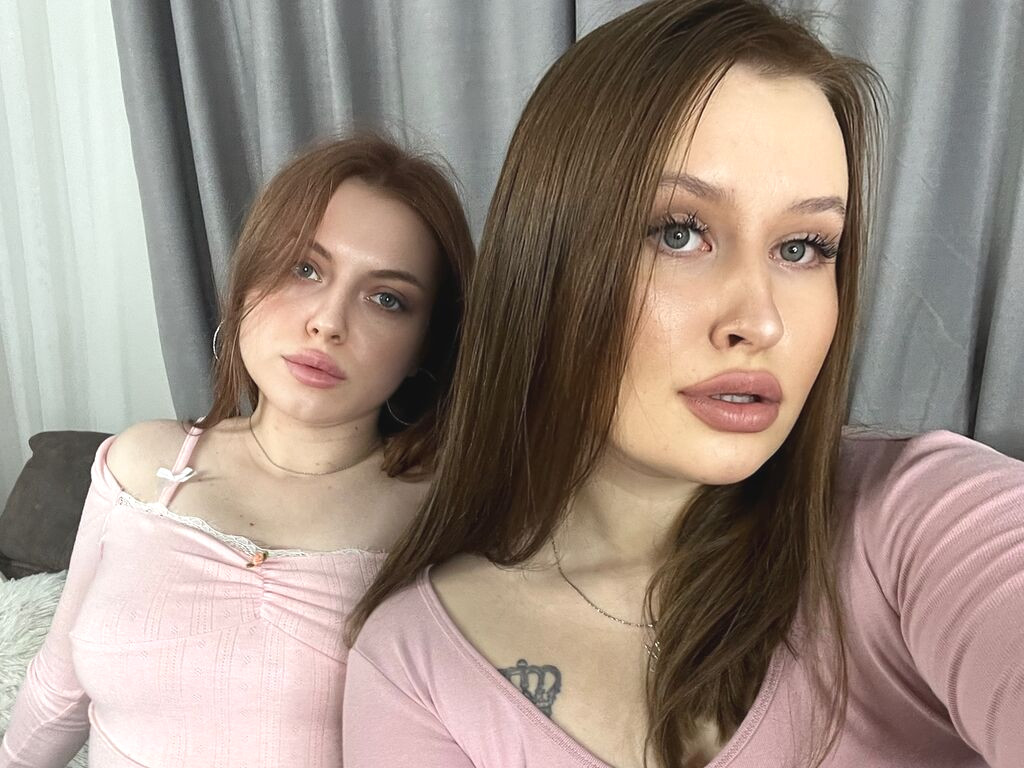 HenriettaAndEdin Naked