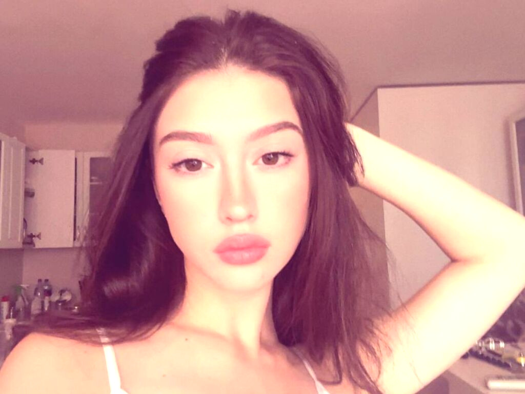 HermilaKegerries nude cam model profile photo