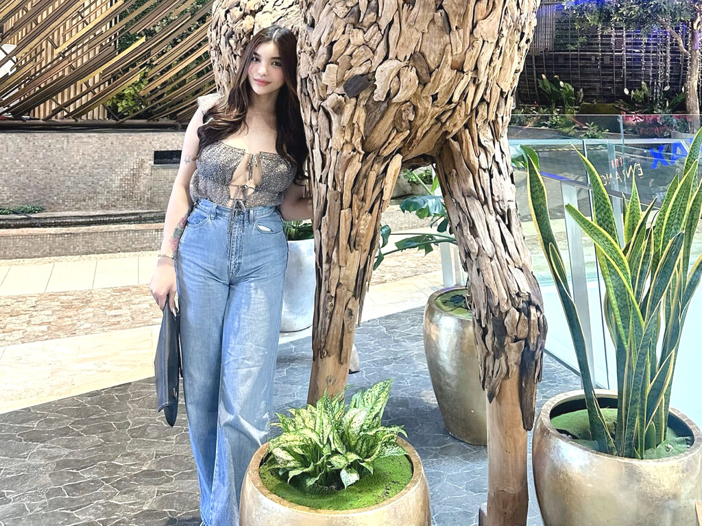 HesusaHermosa Nude