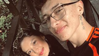 IanandBrithany 19 couple live related cam model profile
